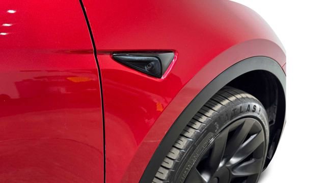 Used 2023 Tesla Model Y Long Range AWD/4WD image 11