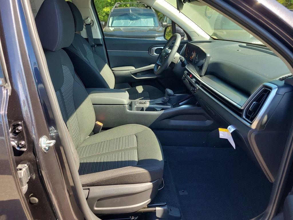 New 2026 Kia Sorento LX FWD image 7