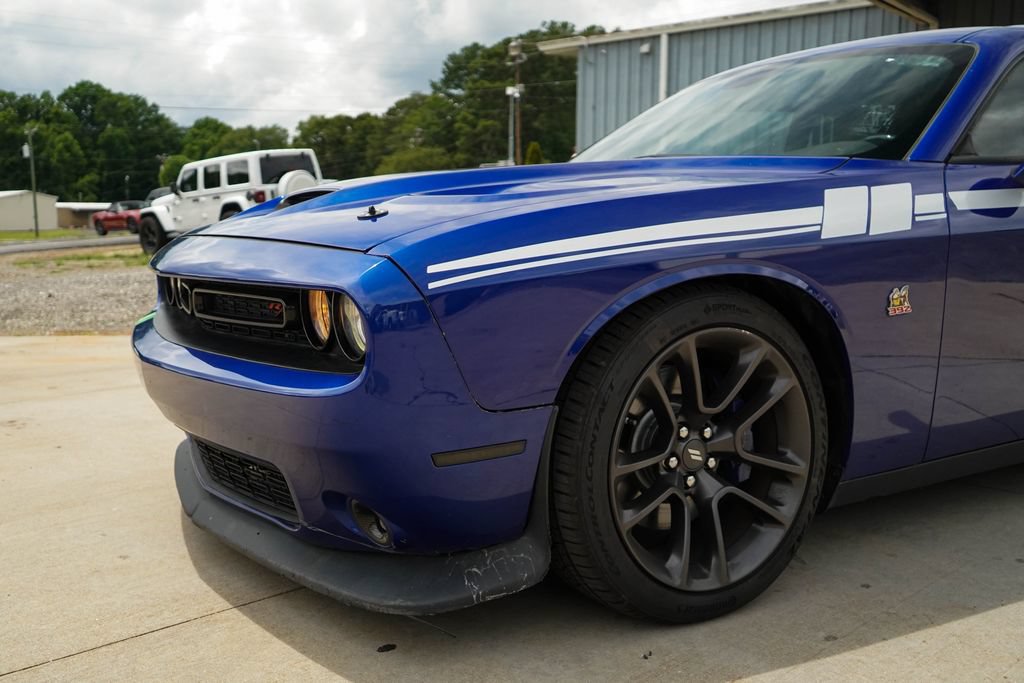 Used 2022 Dodge Challenger R/T Scat Pack RWD image 18
