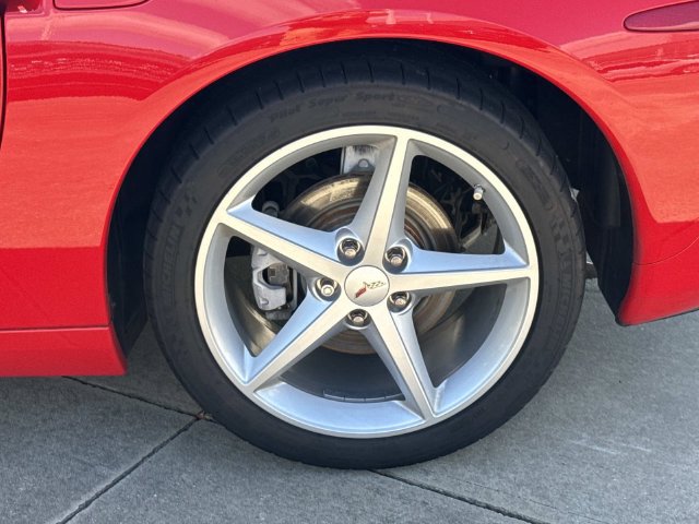 Used 2012 Chevrolet Corvette Convertible RWD image 6