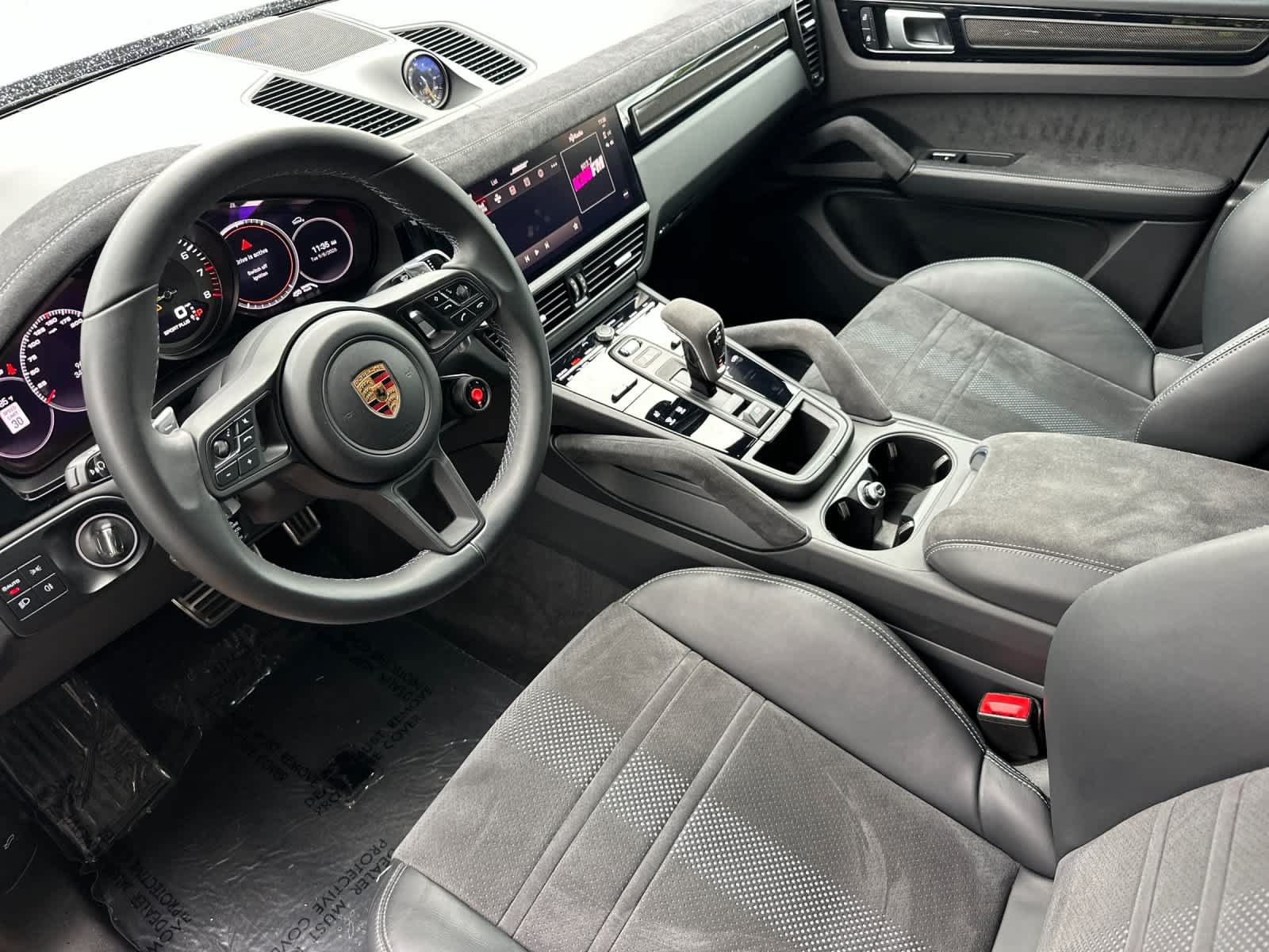 Certified 2022 Porsche Cayenne Turbo GT AWD/4WD image 4