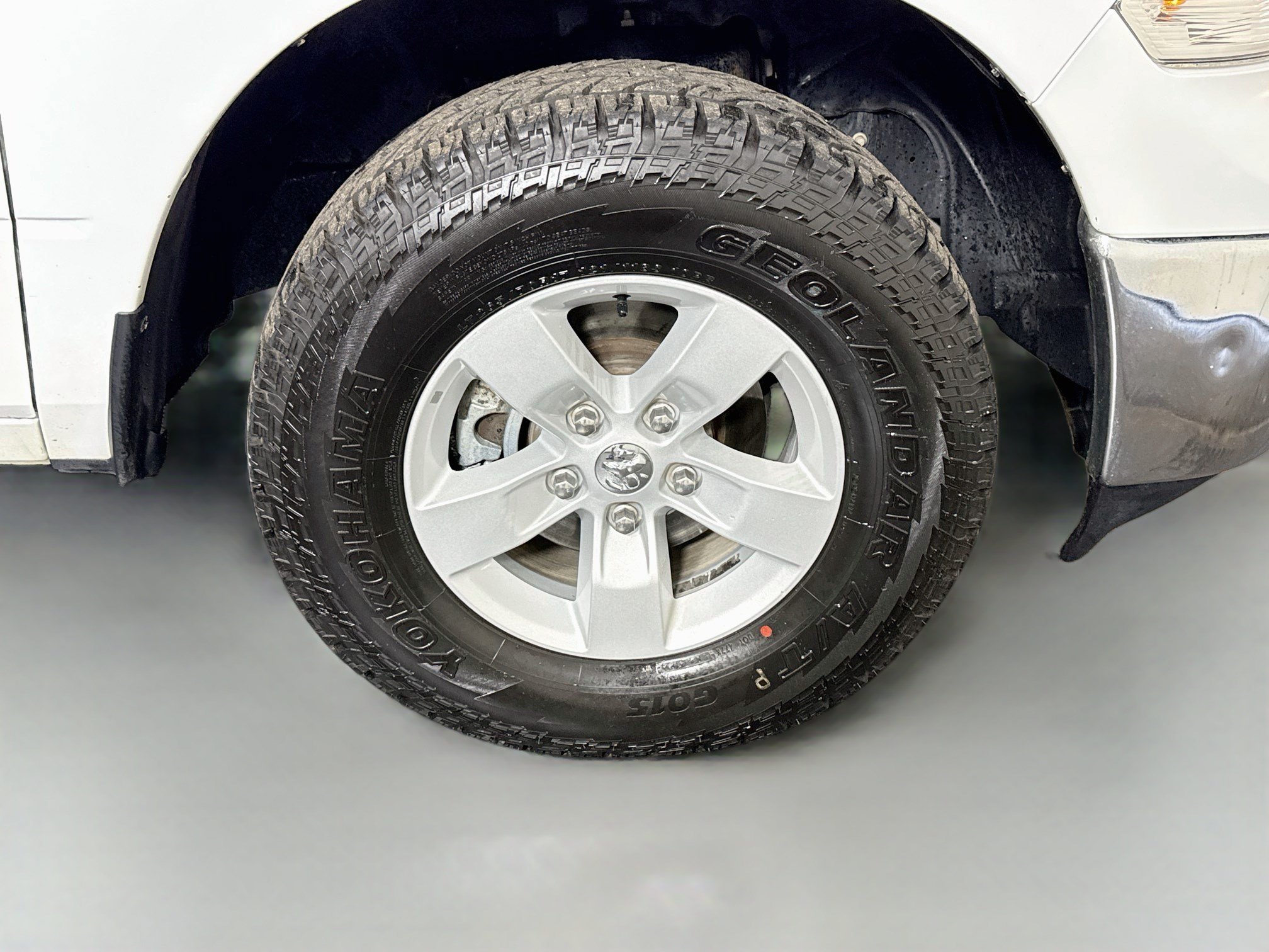 Used 2023 RAM 1500 Classic SLT w/ Electronics Group AWD/4WD image 31