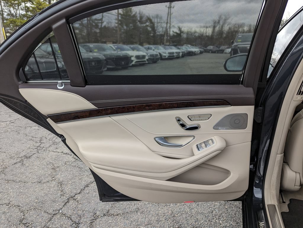 Used 2018 Mercedes-Benz S 560 4MATIC Sedan image 35