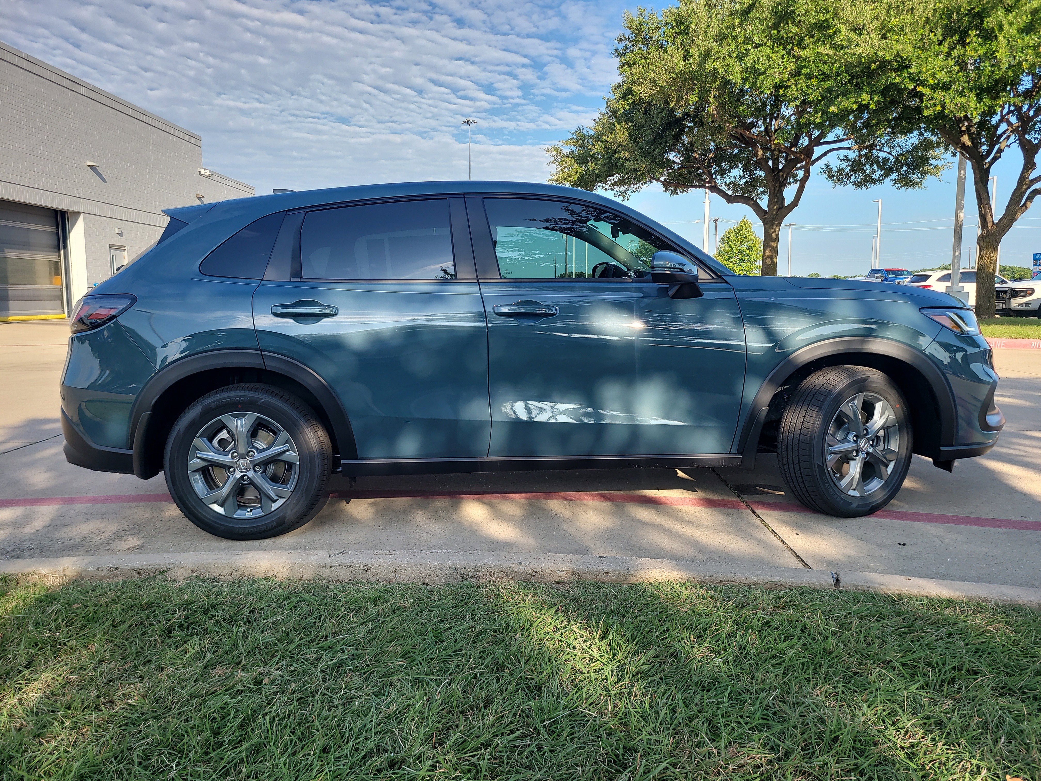 New 2027 Honda HR-V LX image 10