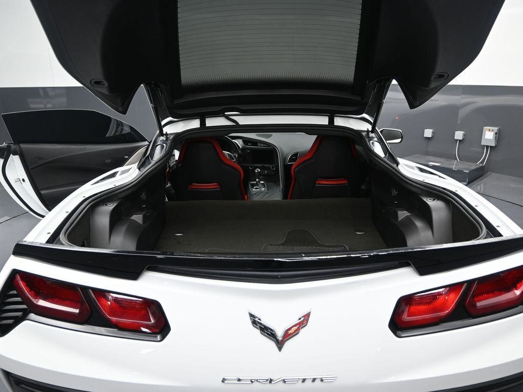 Used 2015 Chevrolet Corvette Stingray Coupe image 15