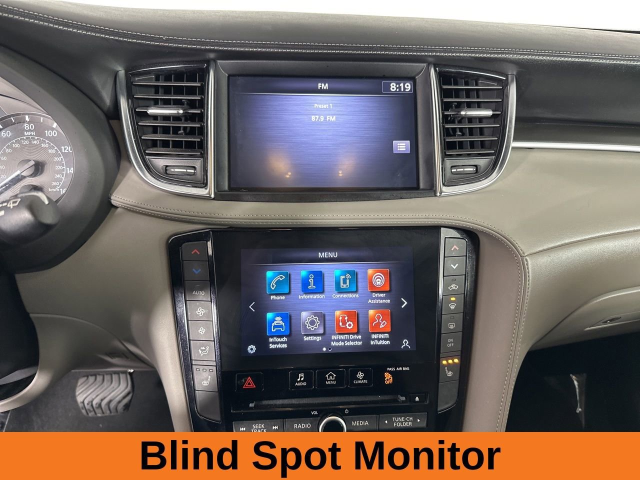 Used 2023 INFINITI QX50 Luxe image 17