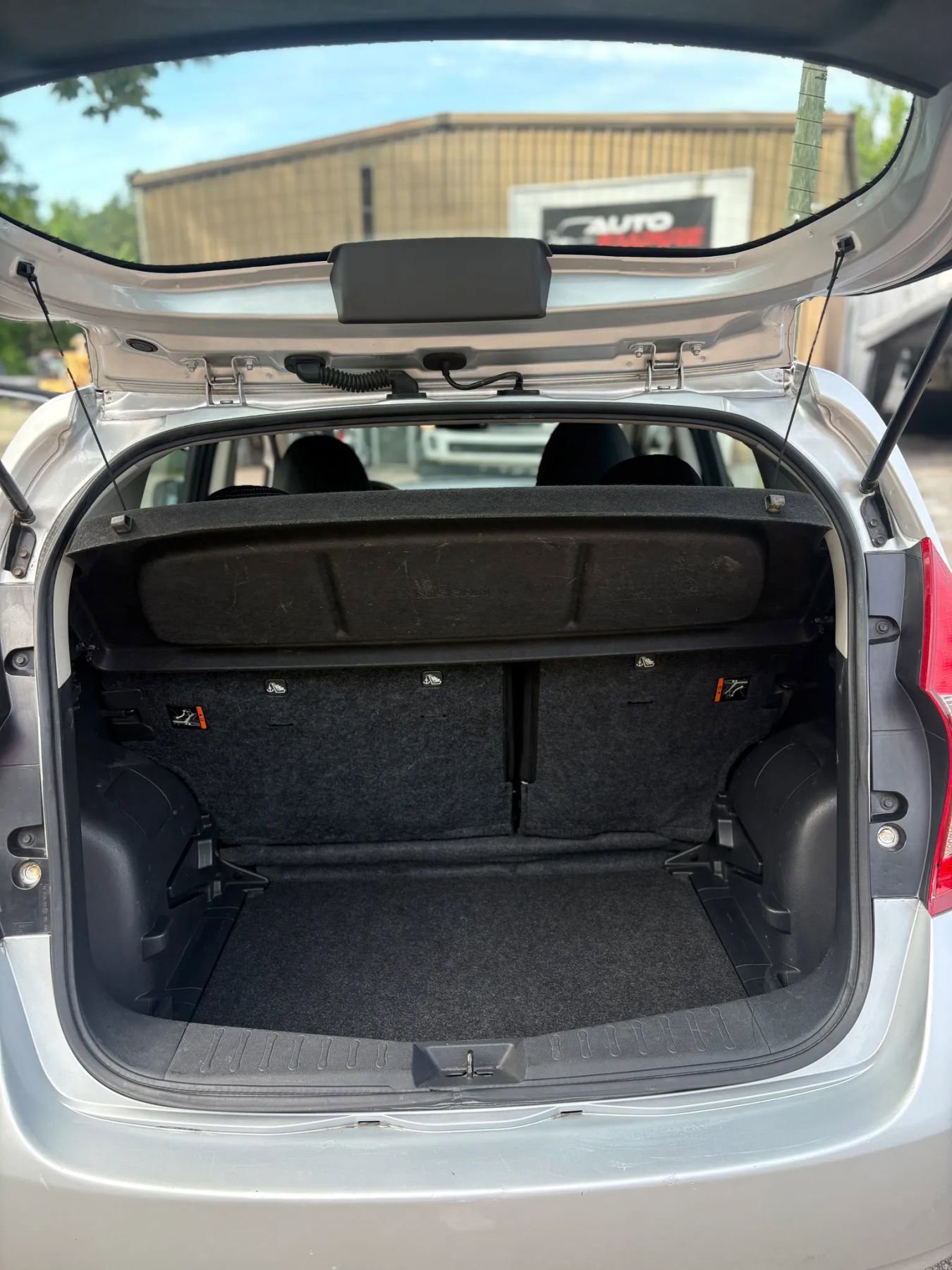 Used 2014 Nissan Versa Note SV FWD image 13