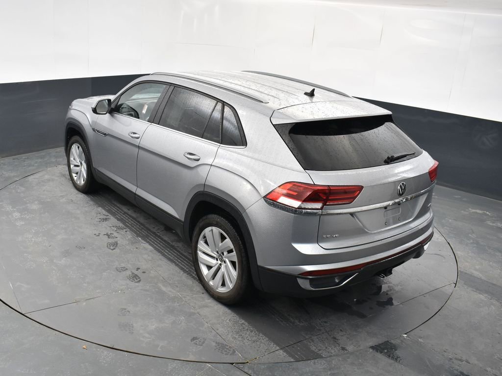 Used 2022 Volkswagen Atlas Cross Sport SE image 32