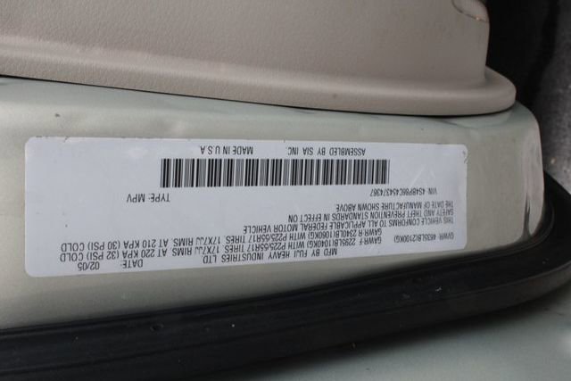 Used 2005 Subaru Outback 3.0R L.L. Bean image 19