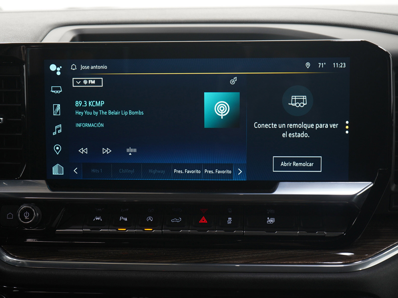 Used 2024 Chevrolet Silverado 1500 RST w/ Convenience Package II image 17