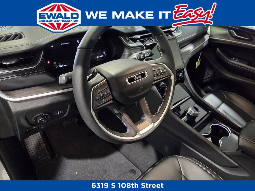 New 2025 Jeep Grand Cherokee Limited AWD/4WD image 6