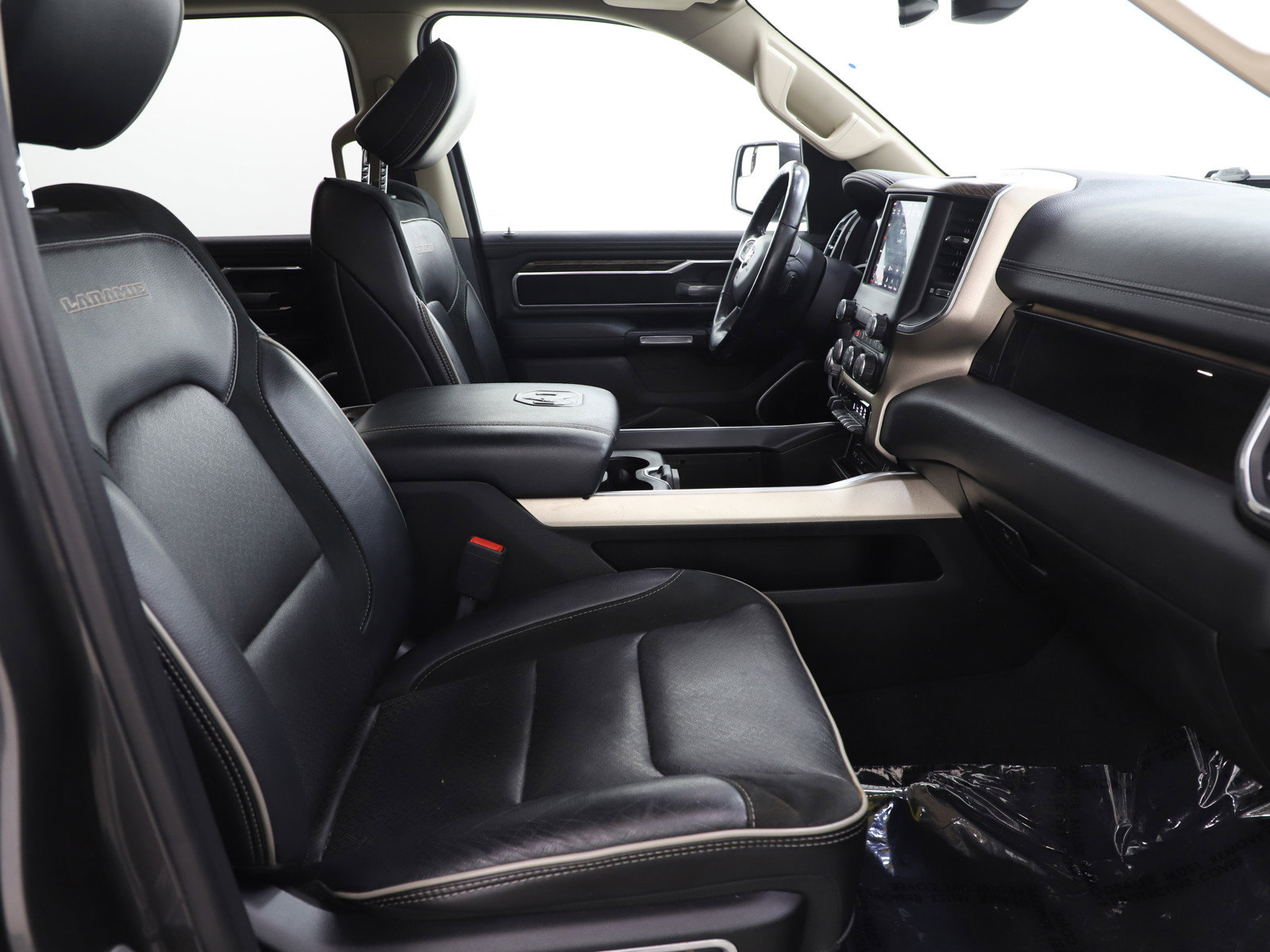 Used 2019 RAM 1500 Laramie image 11