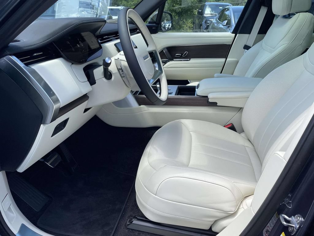 New 2026 Land Rover Range Rover SE AWD/4WD image 14