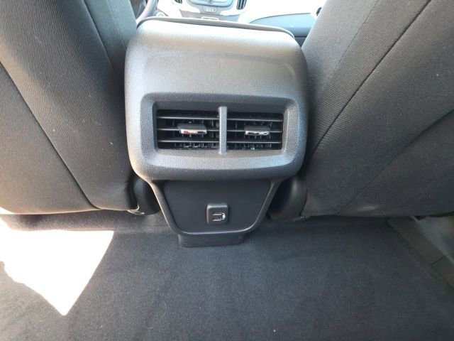 Used 2023 Chevrolet Equinox LS image 24