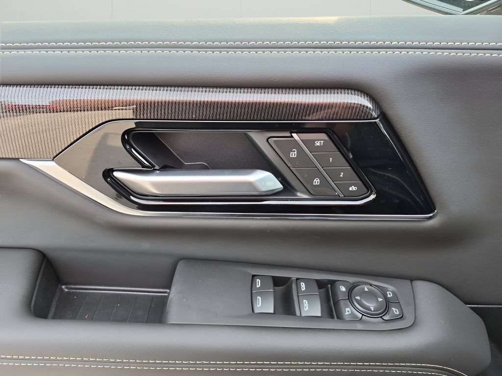 New 2026 GMC Yukon Elevation RWD image 27
