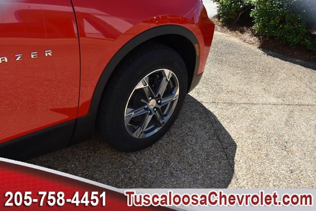 Used 2024 Chevrolet Blazer LT FWD image 13