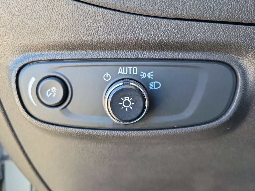 Used 2024 Chevrolet Equinox LT AWD/4WD image 22