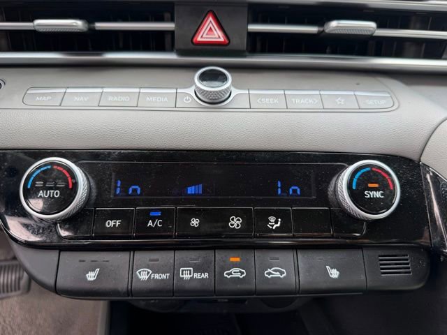 Used 2025 Hyundai Elantra SEL FWD image 18