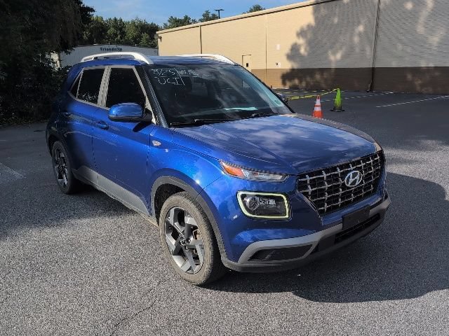 Used 2023 Hyundai Venue Limited w/ Cargo Package