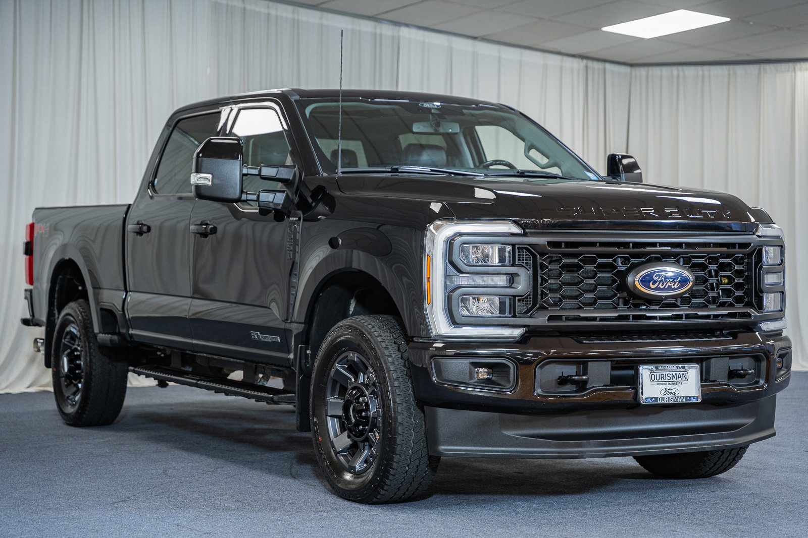 Used 2024 Ford F250 Lariat w/ Sport Appearance Package AWD/4WD image 1
