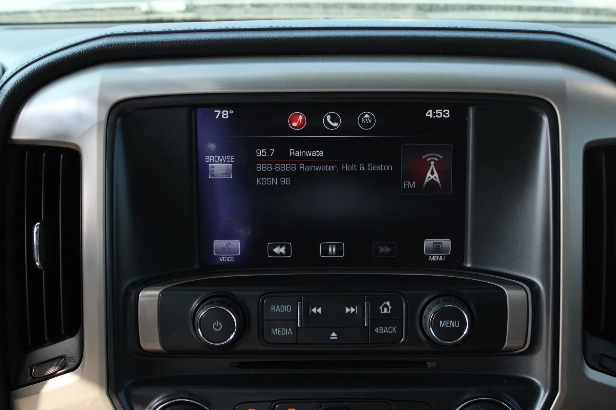 Used 2015 GMC Sierra 2500 Denali w/ Duramax Plus Package image 19