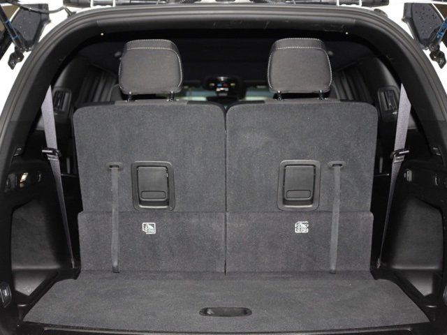 Certified 2024 Jeep Grand Cherokee L Laredo image 9