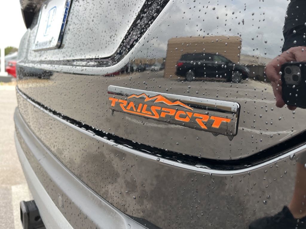 Certified 2025 Honda Pilot TrailSport image 9