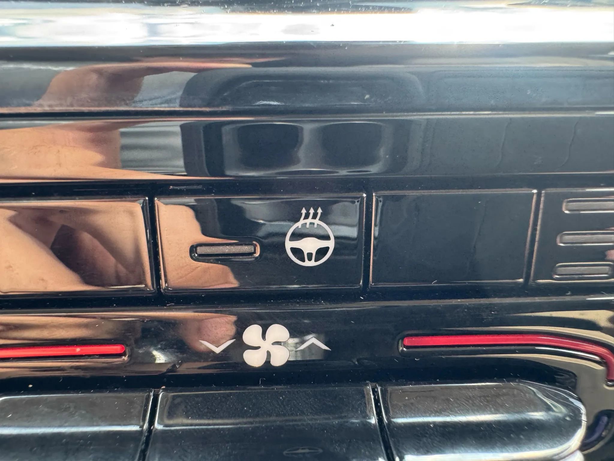 Used 2021 Jeep Grand Cherokee L Limited image 31