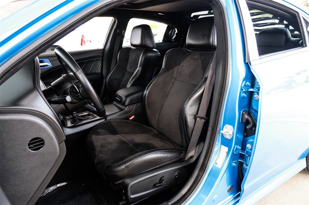 Used 2023 Dodge Charger R/T w/ Plus Group image 31