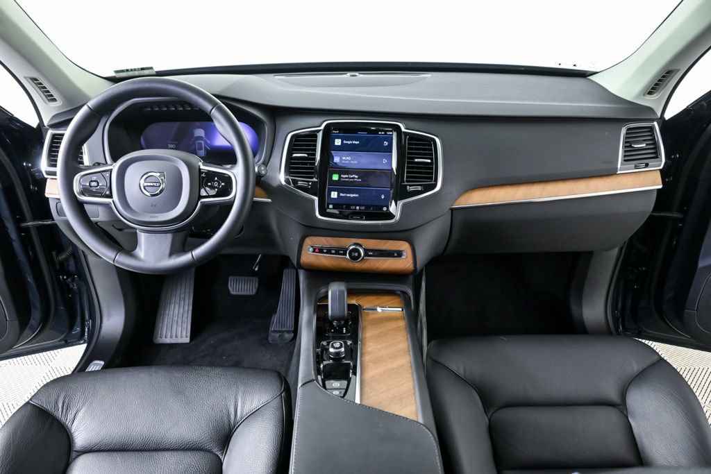 Certified 2023 Volvo XC90 B5 Plus image 19
