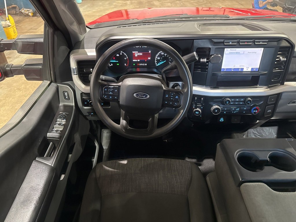 Used 2023 Ford F350 XLT image 34