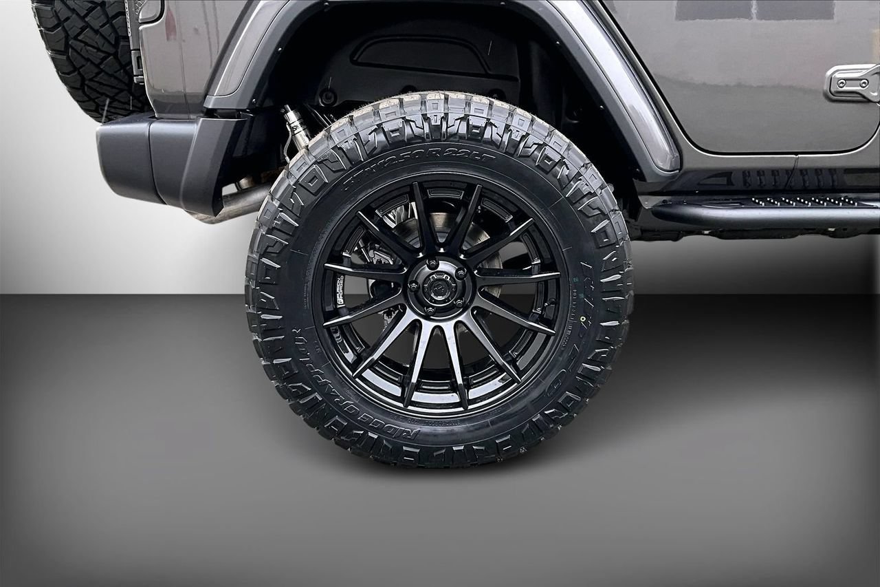 New 2026 Jeep Wrangler Unlimited Sahara AWD/4WD image 34