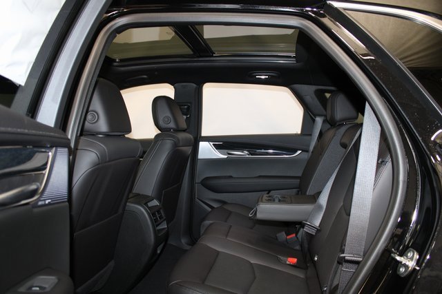 New 2025 Cadillac XT5 Premium Luxury w/ Technology Package image 8