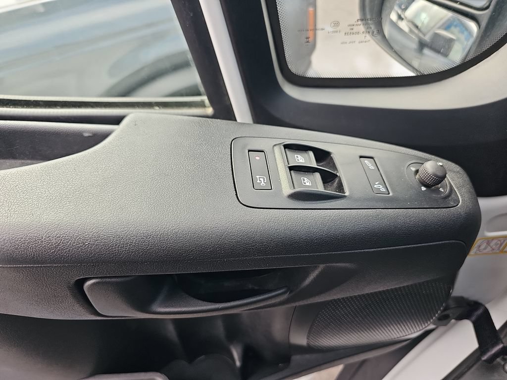 Used 2025 RAM ProMaster 2500 w/ Convenience Group FWD image 26