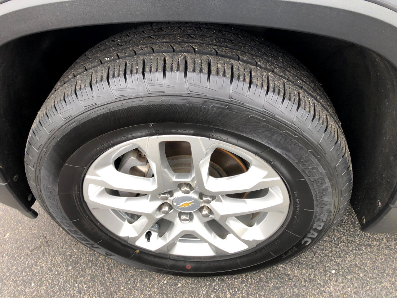 Used 2020 Chevrolet Traverse LT image 9