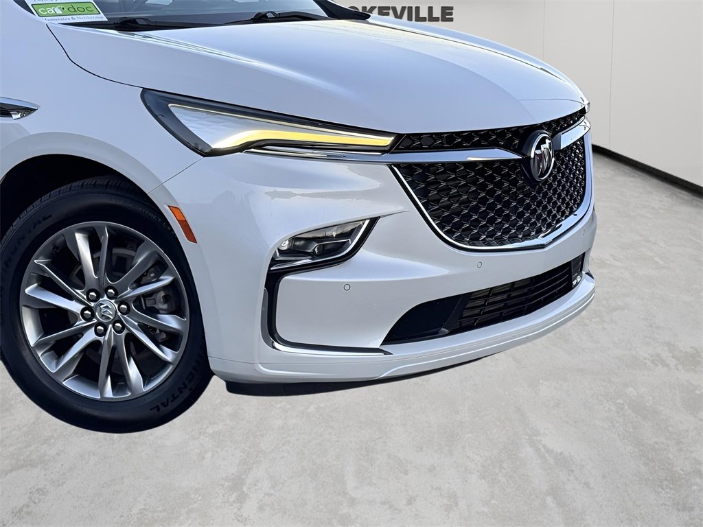Used 2023 Buick Enclave Avenir w/ Avenir Technology Package image 3