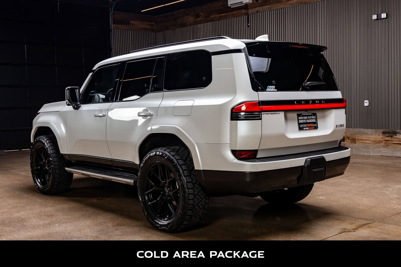 Used 2025 Lexus GX 550 w/ Accessory Package (2T) AWD/4WD image 7
