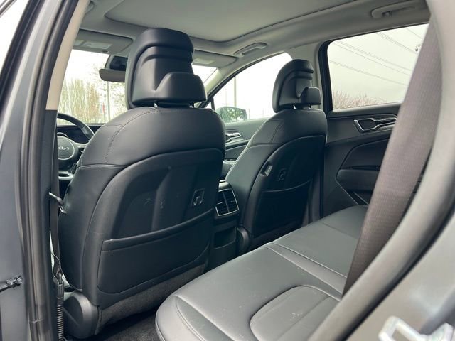 Certified 2025 Kia Sportage SX Prestige image 13