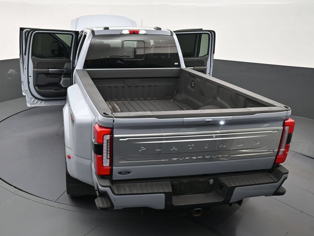 Used 2024 Ford F350 Platinum AWD/4WD image 32