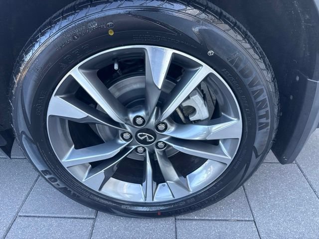 Certified 2023 INFINITI QX60 Luxe w/ Performance Audio Package AWD/4WD image 9