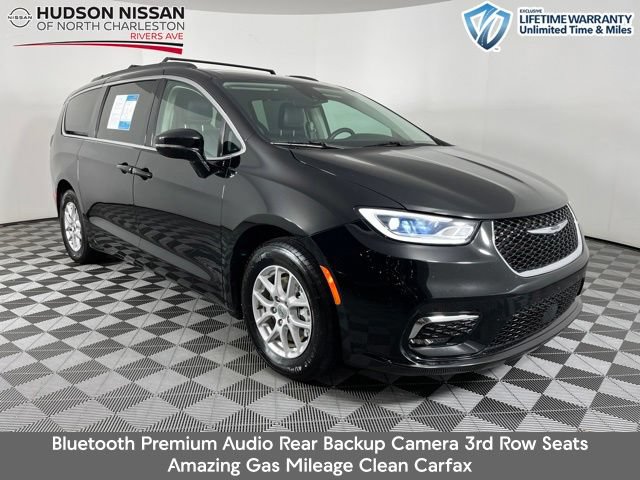 Used 2024 Chrysler Pacifica Touring-L