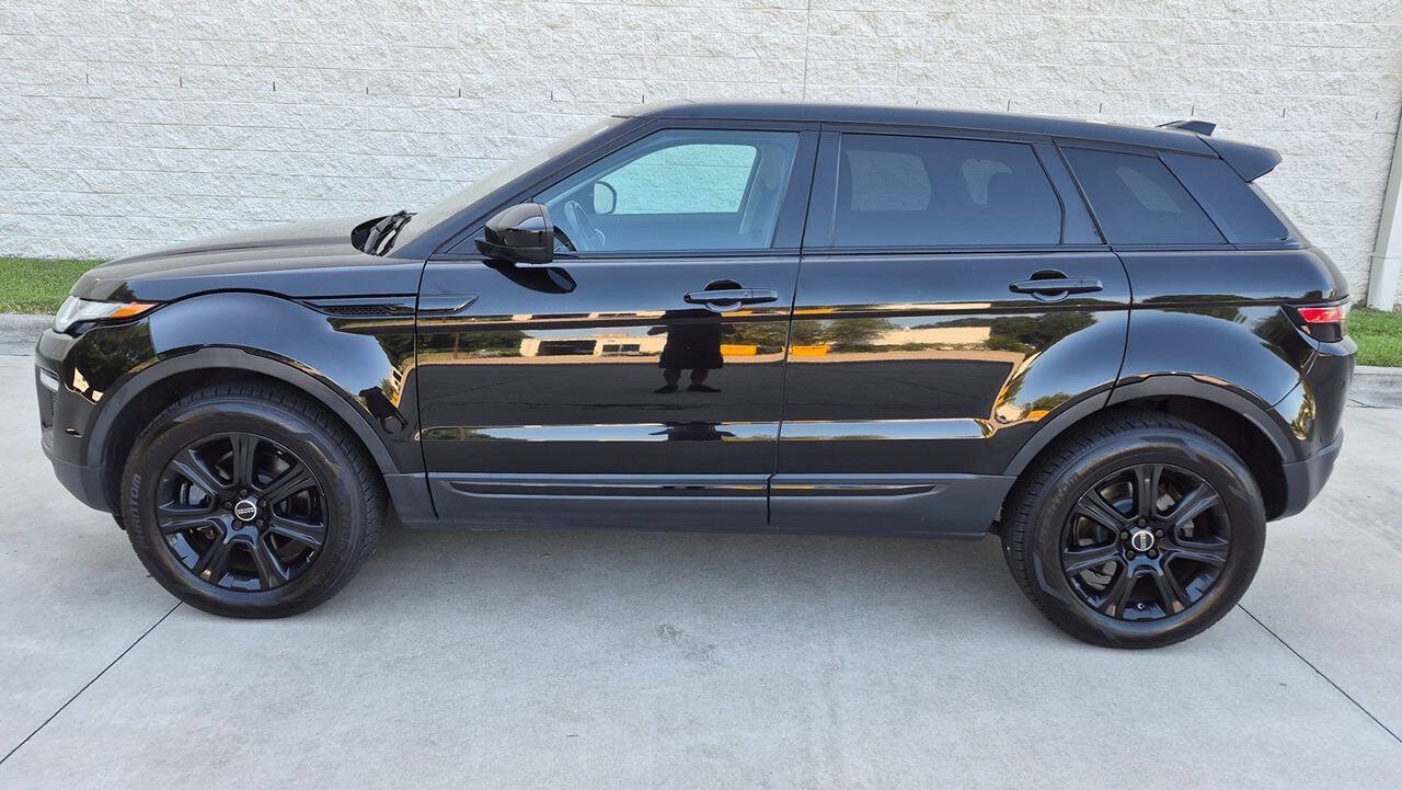 Used 2017 Land Rover Range Rover Evoque SE Premium AWD/4WD image 4