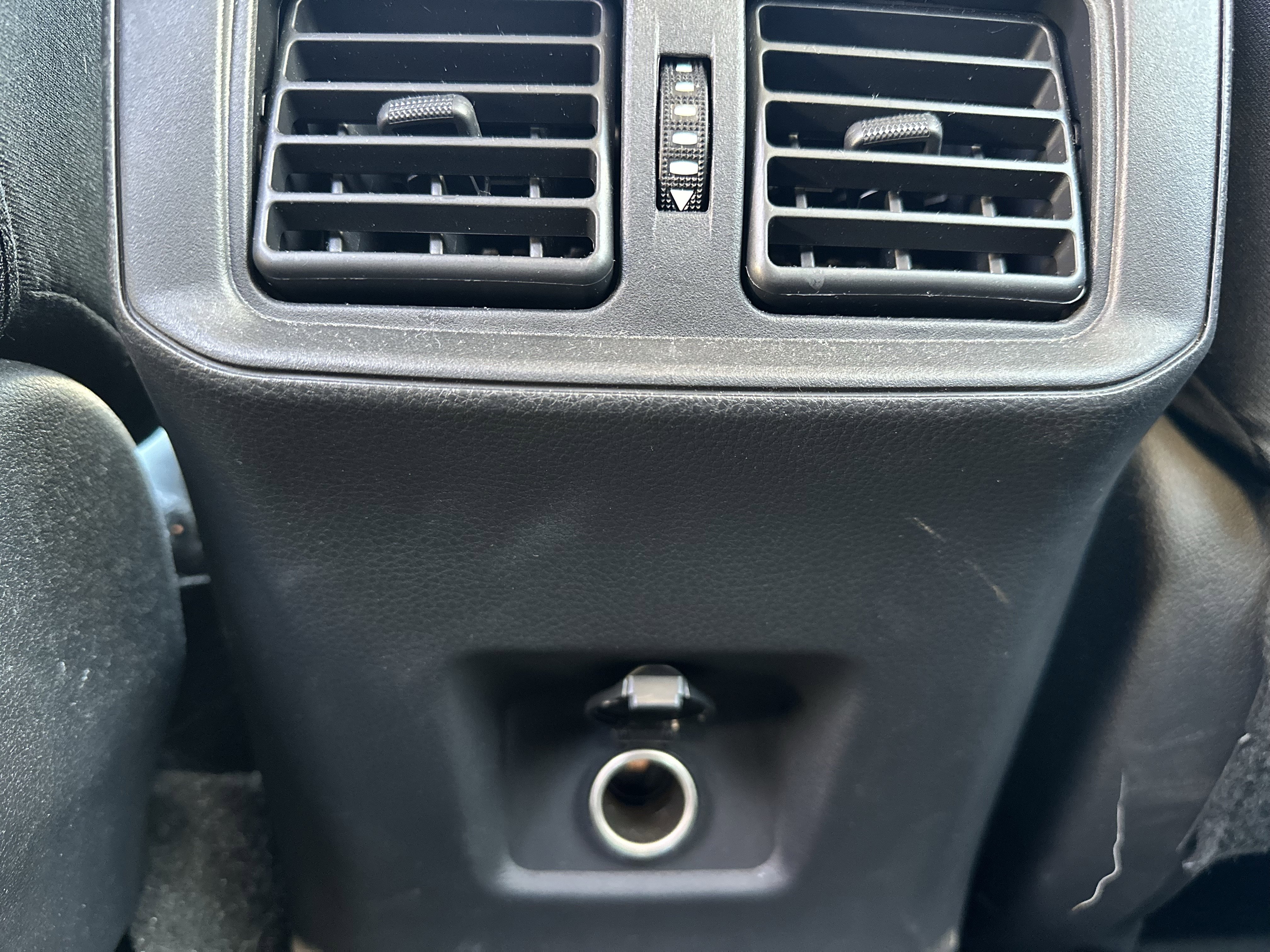 Used 2022 Toyota RAV4 LE image 14