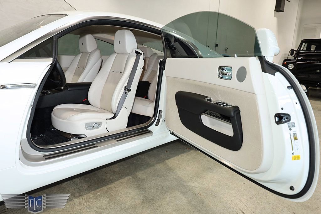 Used 2015 Rolls-Royce Wraith RWD image 14
