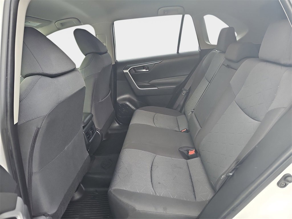 Used 2020 Toyota RAV4 XLE image 13