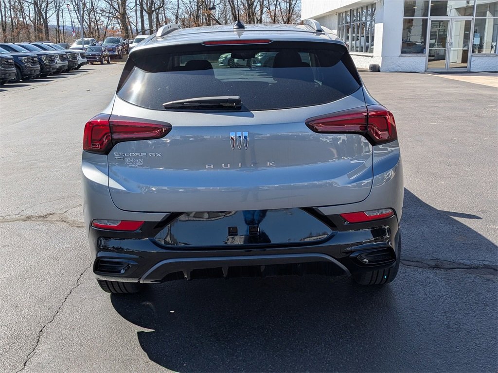 New 2025 Buick Encore GX Sport Touring image 4