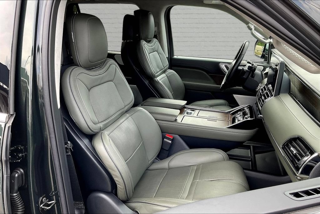 Used 2022 Lincoln Navigator Black Label AWD/4WD image 29