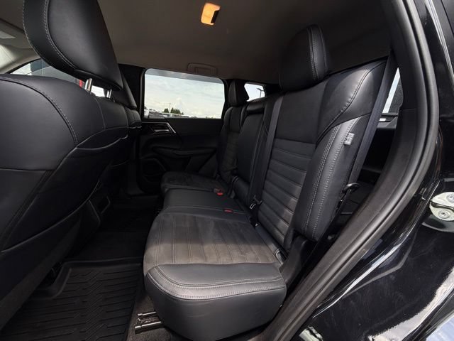 Used 2024 Mitsubishi Outlander SE FWD image 21