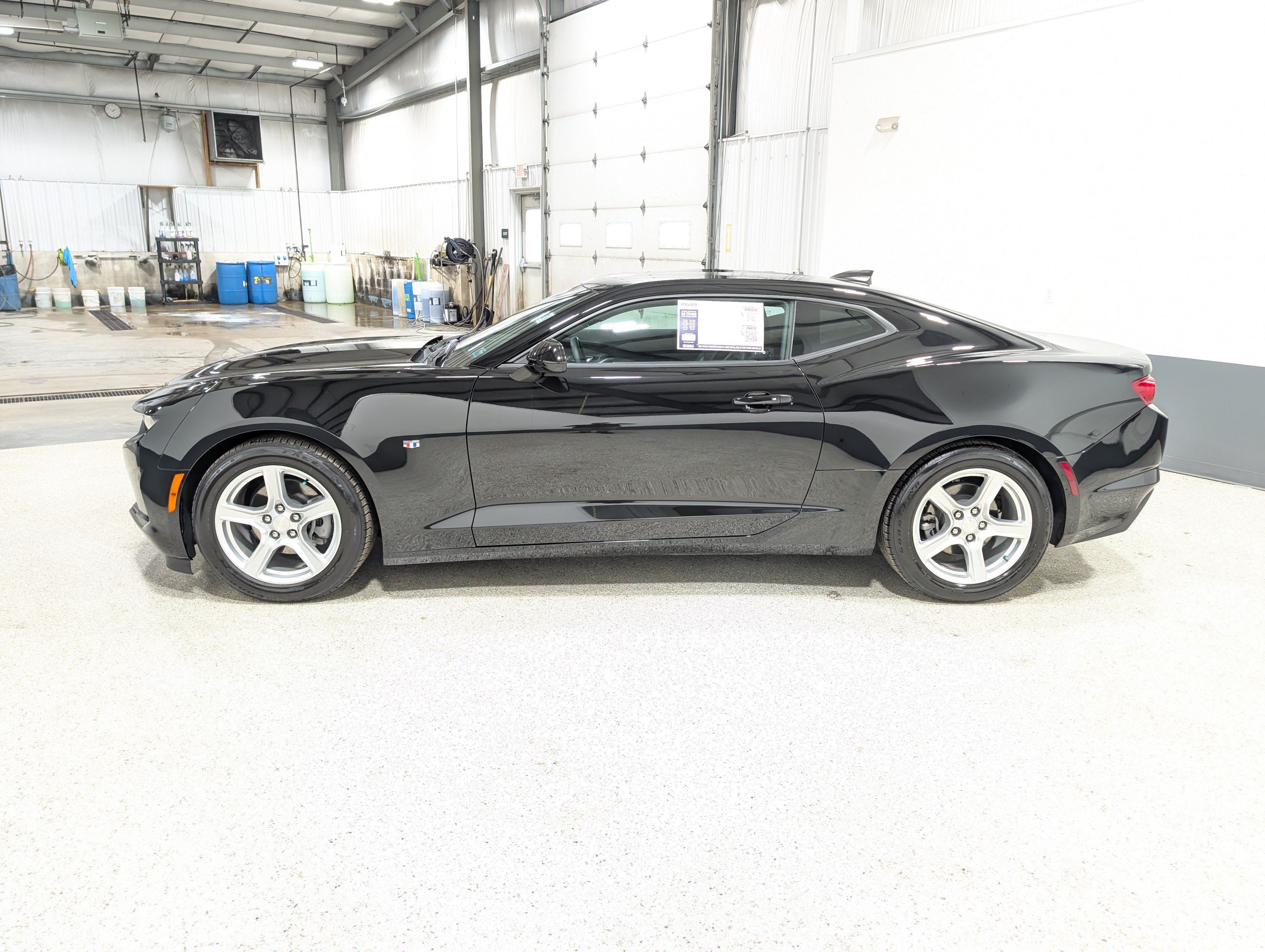 Used 2024 Chevrolet Camaro LT RWD image 6