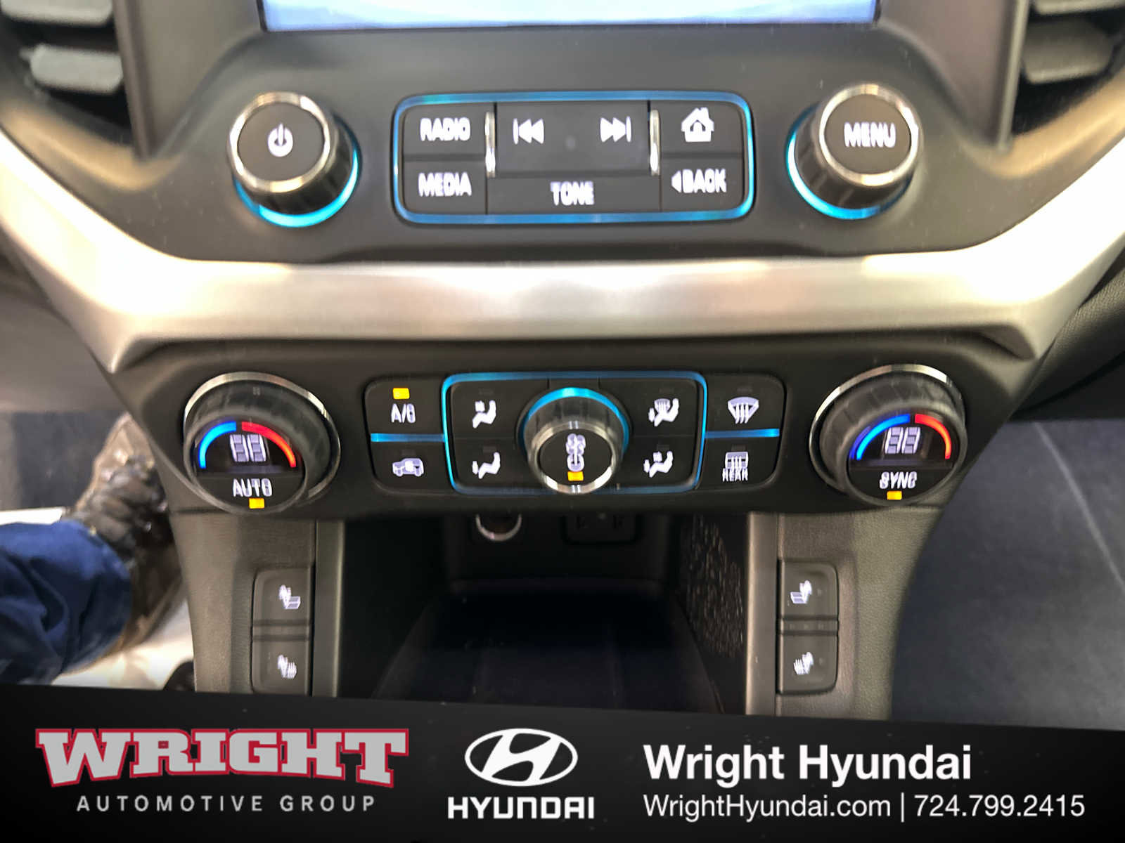 Used 2019 GMC Acadia SLT AWD/4WD image 29
